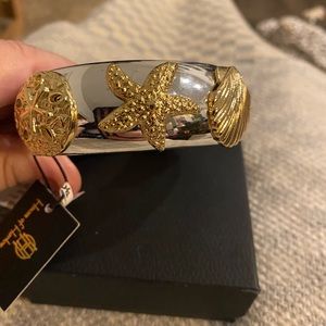 NIB House of Harlow 1960 Shells Bangle Bracelet